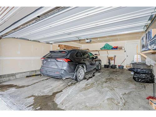 134 Cityscape Boulevard Ne, Calgary, AB - Indoor Photo Showing Garage