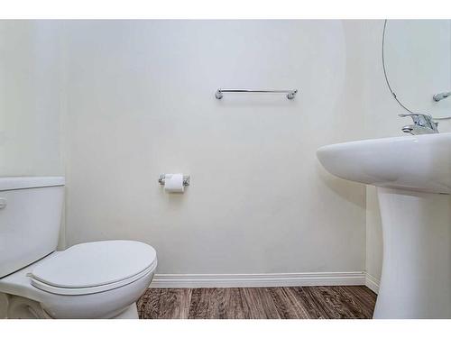 134 Cityscape Boulevard Ne, Calgary, AB - Indoor Photo Showing Bathroom