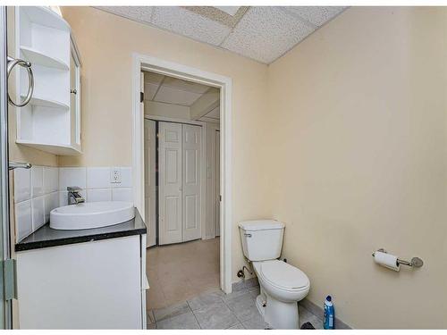 134 Cityscape Boulevard Ne, Calgary, AB - Indoor Photo Showing Bathroom