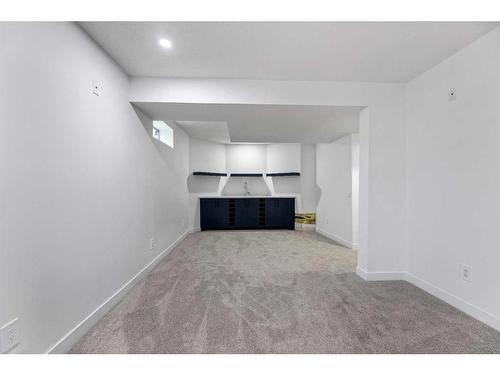 80 Sceptre Close Nw, Calgary, AB - Indoor