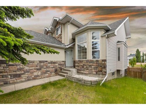 80 Sceptre Close Nw, Calgary, AB - Outdoor