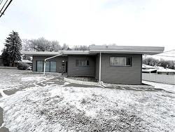 5230 4 Street NW Calgary, AB T2K 1A6