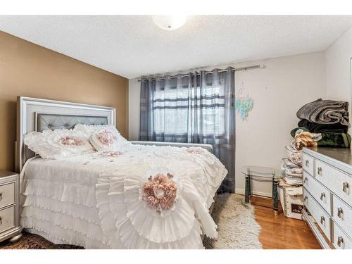 357 Martinwood Place Ne, Calgary, AB - Indoor Photo Showing Bedroom