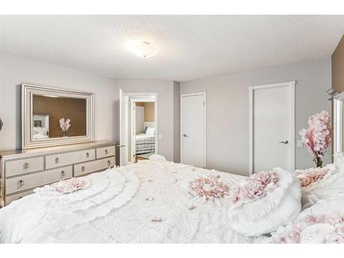 357 Martinwood Place Ne, Calgary, AB - Indoor Photo Showing Bedroom