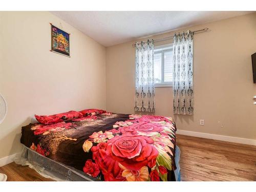 13 Saddlemont Grove Ne, Calgary, AB - Indoor Photo Showing Bedroom