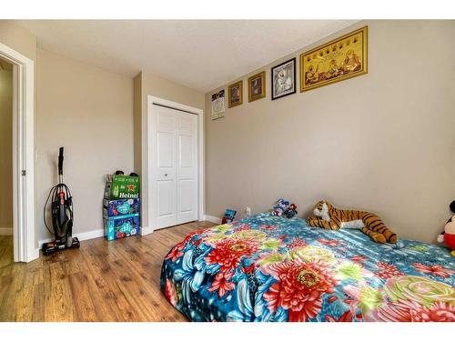 13 Saddlemont Grove Ne, Calgary, AB - Indoor Photo Showing Bedroom