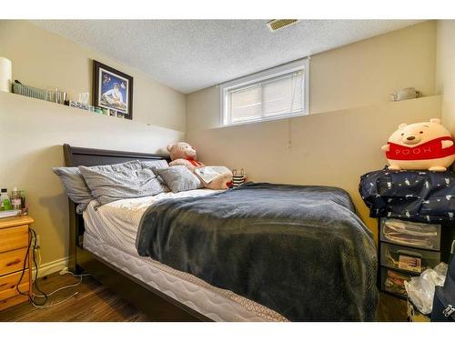 13 Saddlemont Grove Ne, Calgary, AB - Indoor Photo Showing Bedroom