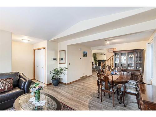 72 Deerpath Road Se, Calgary, AB - Indoor Photo Showing Living Room