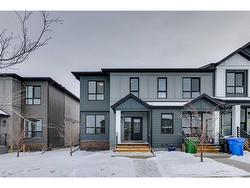 96 Silverton Glen Green SW Calgary, AB T2X 5B8