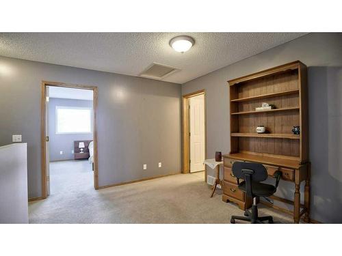 144 Mt Aberdeen Manor Se, Calgary, AB - Indoor