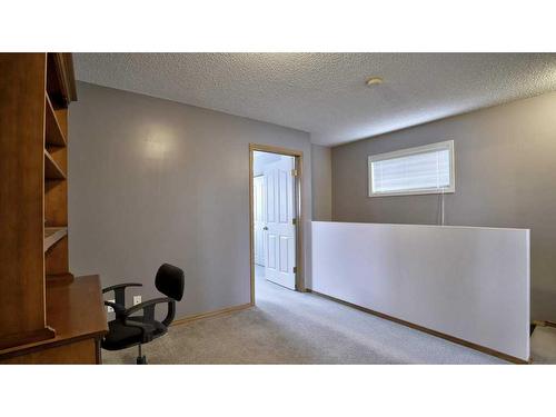 144 Mt Aberdeen Manor Se, Calgary, AB - Indoor Photo Showing Other Room