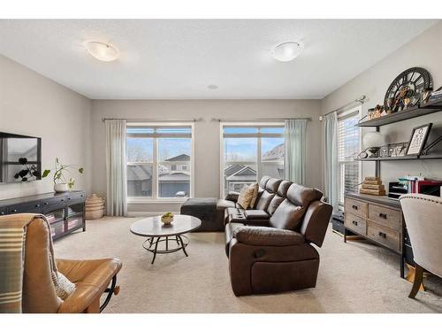 94 Walgrove Green Se, Calgary, AB - Indoor Photo Showing Living Room