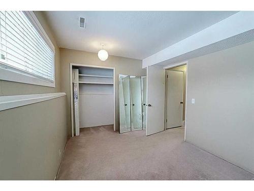 153 Templemont Drive Ne, Calgary, AB - Indoor Photo Showing Other Room