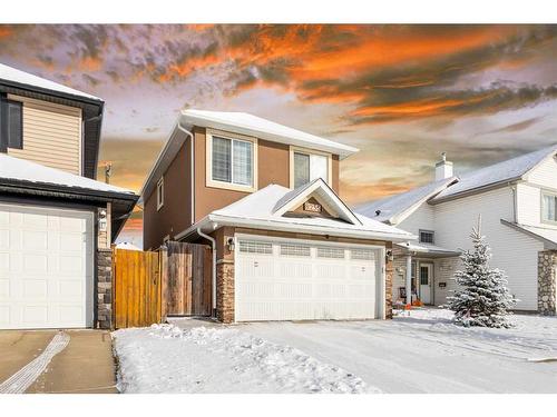 8255 Saddleridge Drive Ne, Calgary, AB - Outdoor With Facade