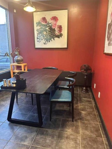 328 Centre Street South, Calgary, AB 