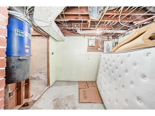 234 10A Street Nw, Calgary, AB - Indoor Photo Showing Basement