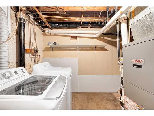 1710 6 Avenue Nw, Calgary, AB - Indoor Photo Showing Laundry Room