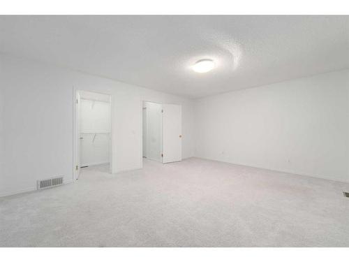 105 Somervale Park Sw, Calgary, AB - Indoor Photo Showing Other Room