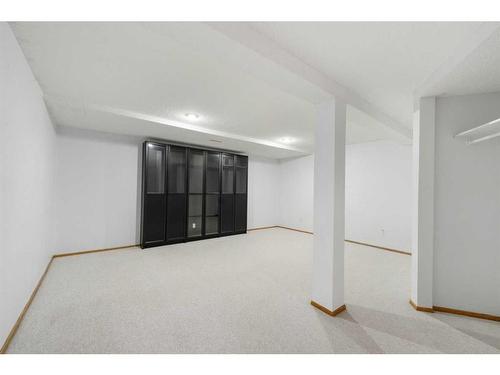 105 Somervale Park Sw, Calgary, AB - Indoor Photo Showing Other Room