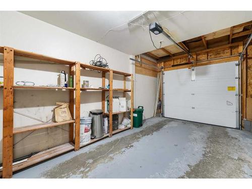 105 Somervale Park Sw, Calgary, AB - Indoor Photo Showing Garage