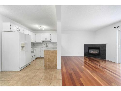 105 Somervale Park Sw, Calgary, AB - Indoor Photo Showing Other Room