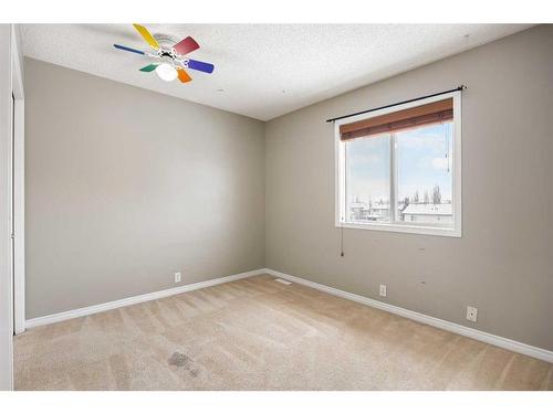 348 Harvest Lake Drive Ne, Calgary, AB - Indoor Photo Showing Other Room