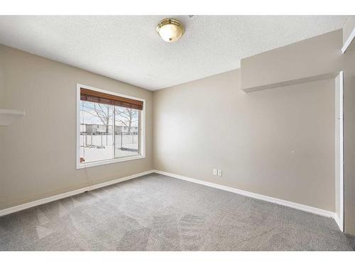 348 Harvest Lake Drive Ne, Calgary, AB - Indoor Photo Showing Other Room