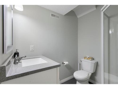 64 Brightonstone Gardens Se, Calgary, AB - Indoor Photo Showing Bathroom