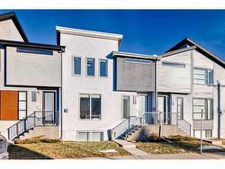 2788 19 Avenue SW Calgary, AB T3E 2B8