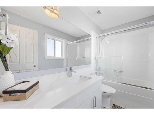 216 Tarawood Place Ne, Calgary, AB - Indoor Photo Showing Bathroom