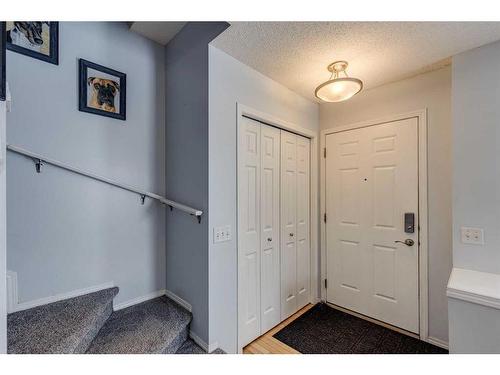 129 Elgin Place Se, Calgary, AB - Indoor Photo Showing Other Room