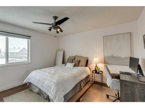 129 Elgin Place Se, Calgary, AB - Indoor Photo Showing Bedroom