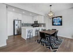 141 Crestridge Common SW Calgary, AB T3B 6J5