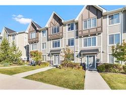 81 Nolanlake Cove NW Calgary, AB T3R 0Z7