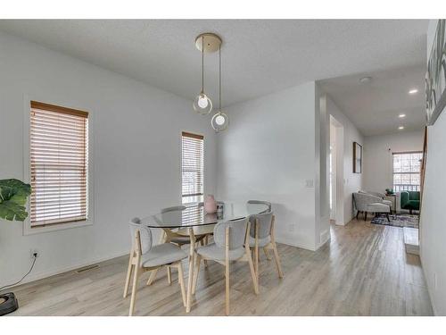 22 Copperstone Green Se, Calgary, AB - Indoor Photo Showing Dining Room