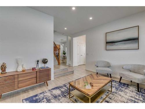 22 Copperstone Green Se, Calgary, AB - Indoor Photo Showing Living Room