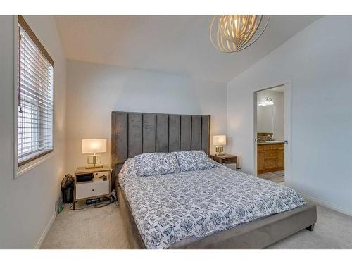 22 Copperstone Green Se, Calgary, AB - Indoor Photo Showing Bedroom