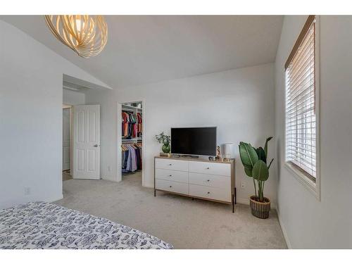 22 Copperstone Green Se, Calgary, AB - Indoor