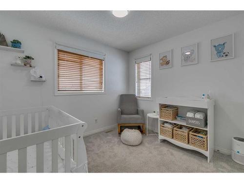 22 Copperstone Green Se, Calgary, AB - Indoor Photo Showing Bedroom