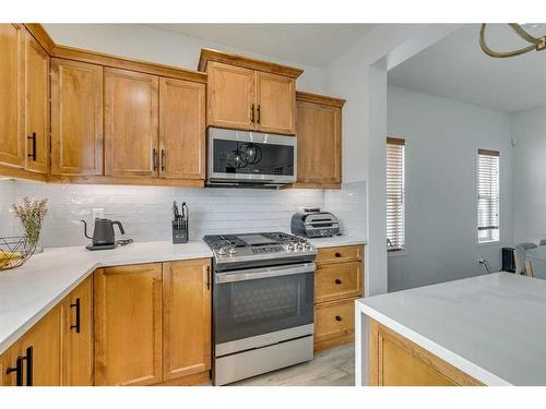 22 Copperstone Green Se, Calgary, AB - Indoor Photo Showing Kitchen