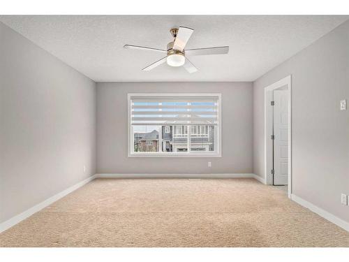 159 Sherview Grove Nw, Calgary, AB - Indoor Photo Showing Other Room