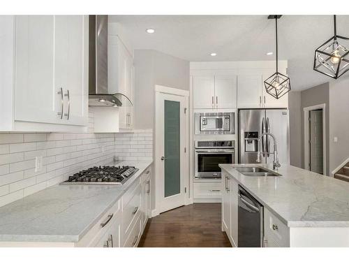 159 Sherview Grove Nw, Calgary, AB - Indoor Photo Showing Kitchen With Double Sink With Upgraded Kitchen