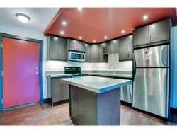 211-1301 17 Avenue NW Calgary, AB T2M 0R2