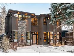 2329 6 Avenue NW Calgary, AB T2N 0X5