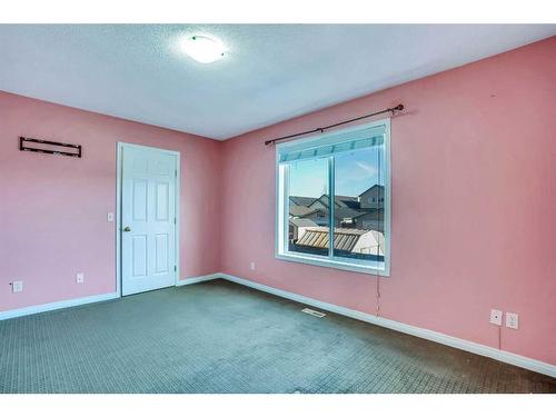 54 Taracove Road Ne, Calgary, AB - Indoor Photo Showing Other Room