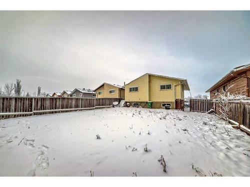 4023 44 Avenue Ne, Calgary, AB - Outdoor