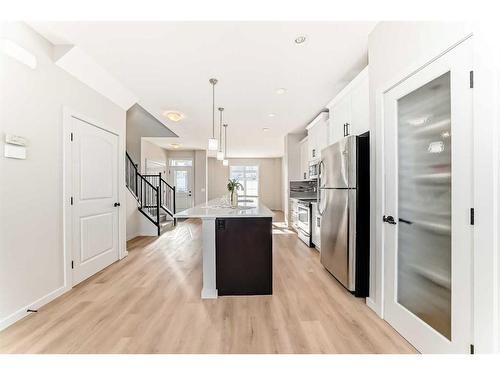 142 Marquis Heights Se, Calgary, AB - Indoor Photo Showing Kitchen