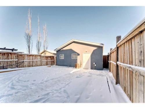 142 Marquis Heights Se, Calgary, AB - Outdoor With Exterior