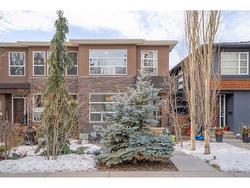 4927 21 Avenue NW Calgary, AB T3B 0X1