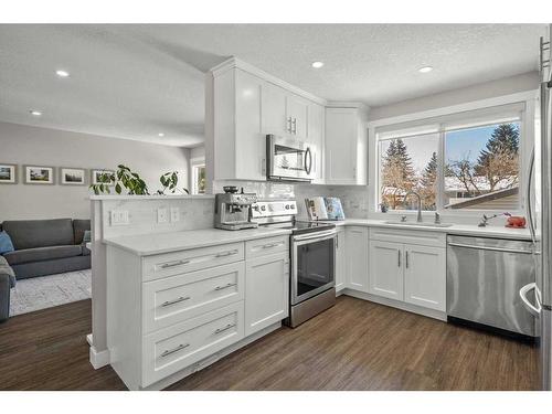 13128 6 Street Sw, Calgary, AB - Indoor Photo Showing Kitchen With Stainless Steel Kitchen